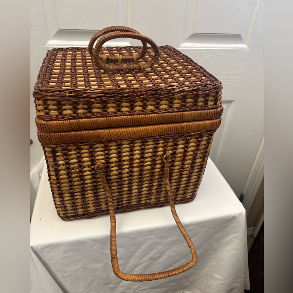 Woven Wicker Picnic Basket with Handles. 13x11x11” - Picture 4 of 13